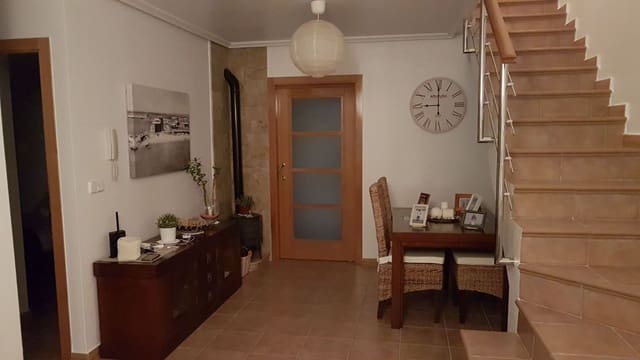 3 soveværelse Villa til leje i Torre de la Horadada, Pilar de la Horadada med swimmingpool garage - € 1.300 (Ref: 10182452)