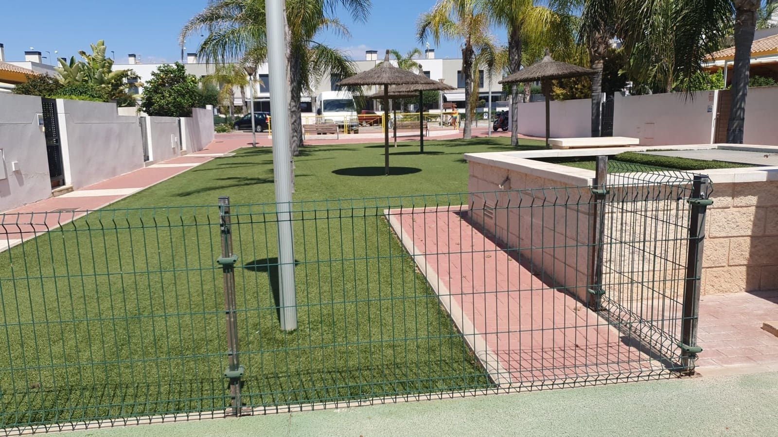 3 soveværelse Villa til leje i Torre de la Horadada med swimmingpool garage - € 1.300 (Ref: 10182452)