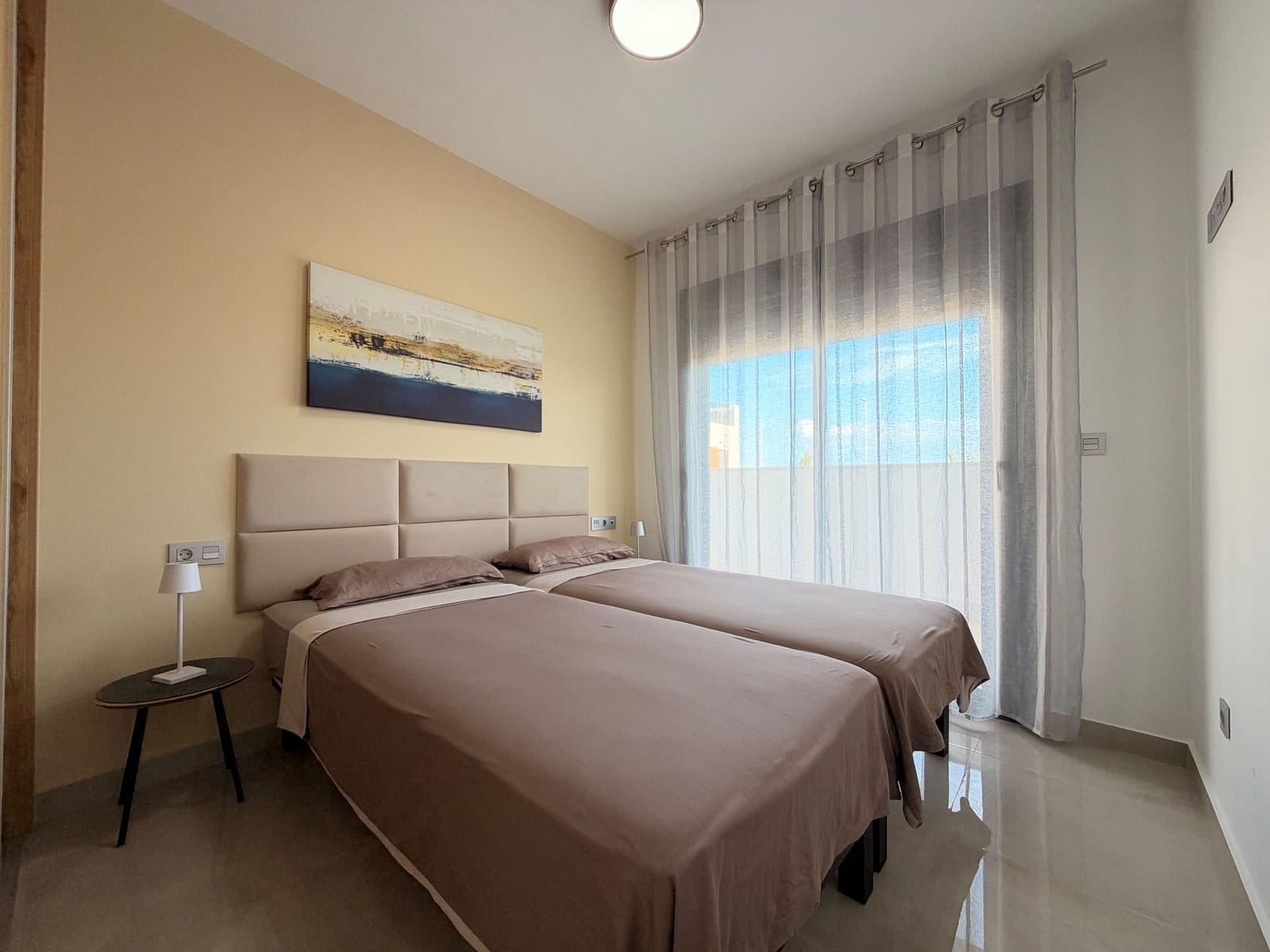 2 Zimmer Wohnung zu vermieten in Pilar de la Horadada mit Pool Garage - 1.200 € (Ref: 10182453)