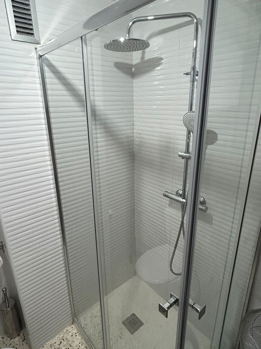 1 soveværelse Lejlighed til leje i Guardamar del Segura med swimmingpool - € 725 (Ref: 10182454)