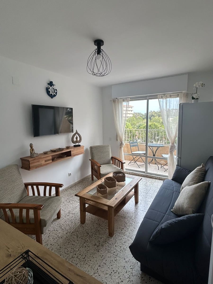 1 soveværelse Lejlighed til leje i Guardamar del Segura med swimmingpool - € 725 (Ref: 10182454)