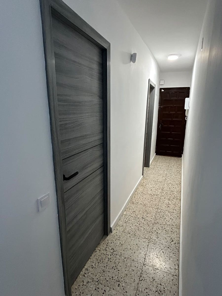 1 soveværelse Lejlighed til leje i Guardamar del Segura med swimmingpool - € 725 (Ref: 10182454)