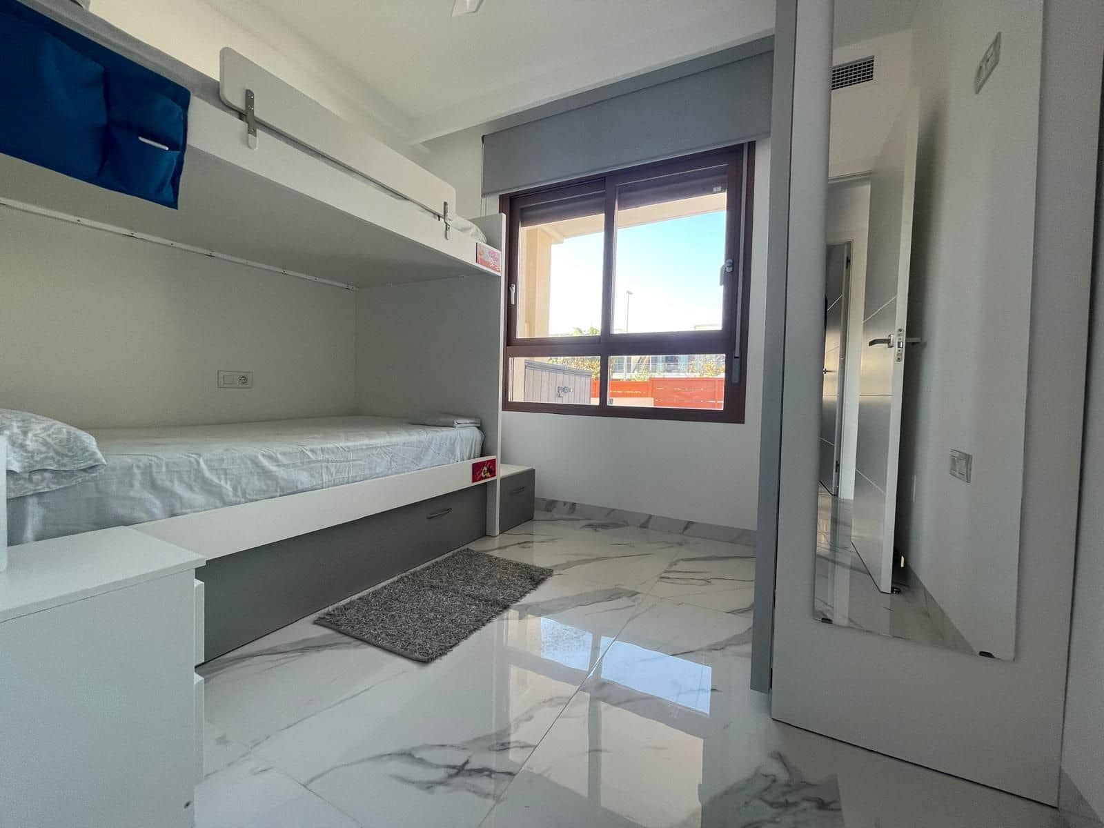 2 bedroom Flat for rent in Pilar de la Horadada with pool - € 1,100 (Ref: 10186367)