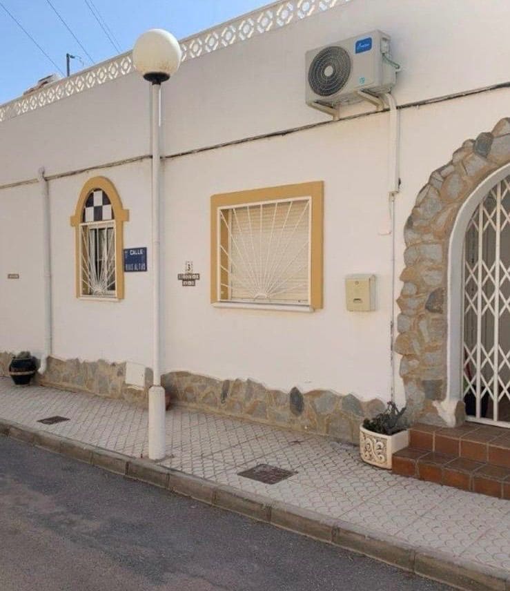 2 Zimmer Penthouse zu vermieten in Rojales mit Pool - 750 € (Ref: 10186368)