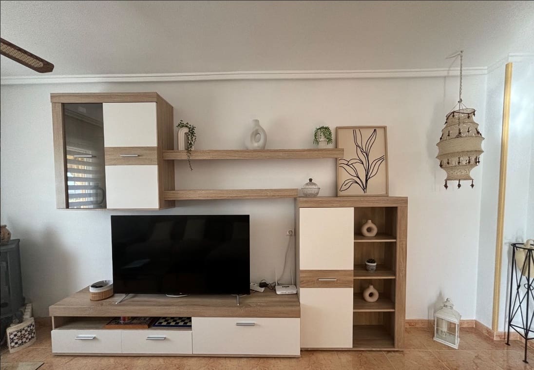 Villa/Maison de 3 chambres à louer à Torrevieja avec piscine - 1 550 € (Ref: 8822790)
