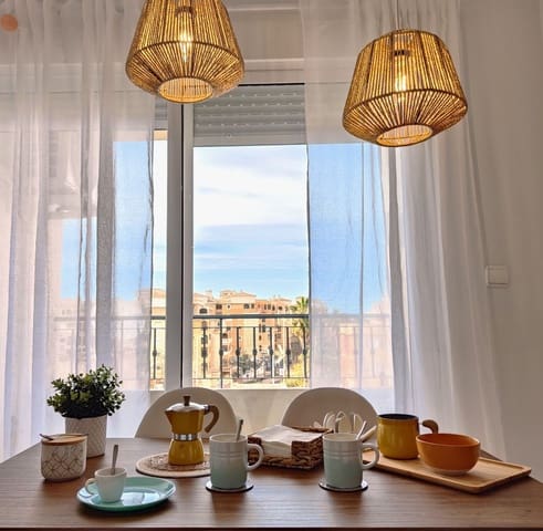 1 slaapkamer Appartement te huur in Torrevieja met zwembad garage - € 750 (Ref: 8822793)