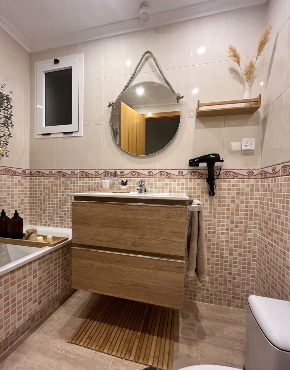 1 bedroom Apartment for rent in Torrevieja with pool garage - € 750 (Ref: 8822793)