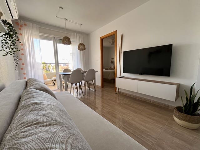 1 slaapkamer Appartement te huur in Torrevieja met zwembad garage - € 750 (Ref: 8822793)