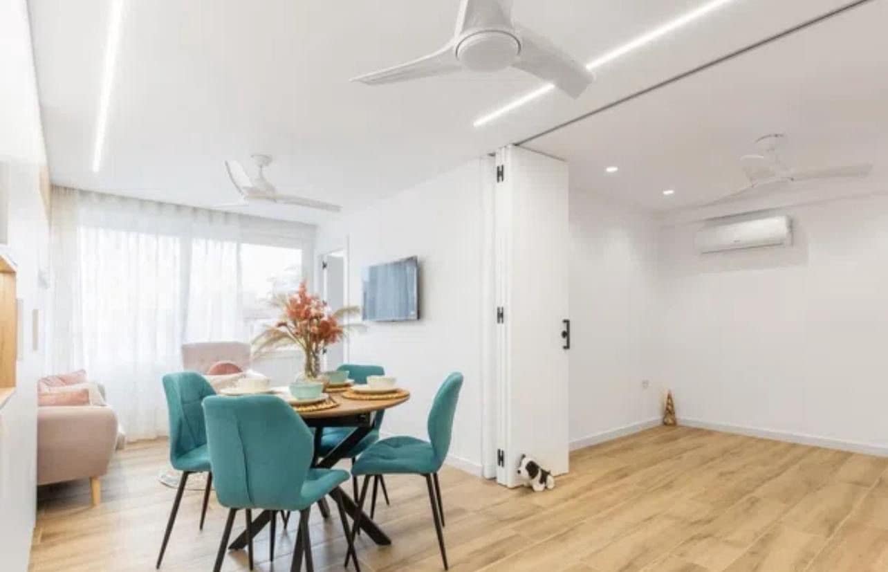 2 bedroom Flat for rent in Torrevieja - € 1,000 (Ref: 8847154)