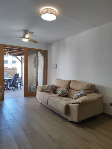 3 soveværelse Lejlighed til leje i Playa Flamenca, Orihuela med swimmingpool garage - € 1.150 (Ref: 8875606)