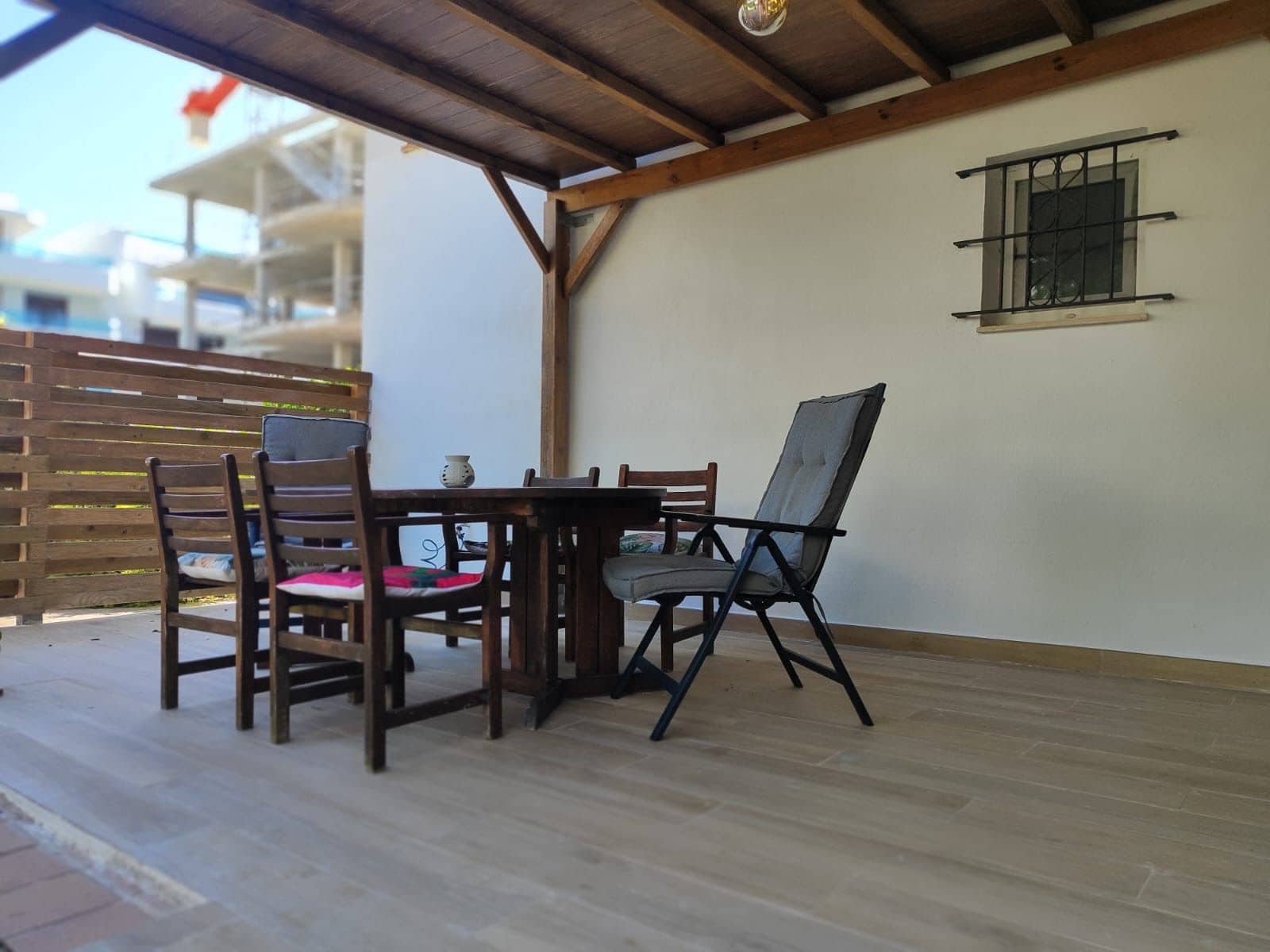 3 soveværelse Lejlighed til leje i Playa Flamenca med swimmingpool garage - € 1.150 (Ref: 8875606)