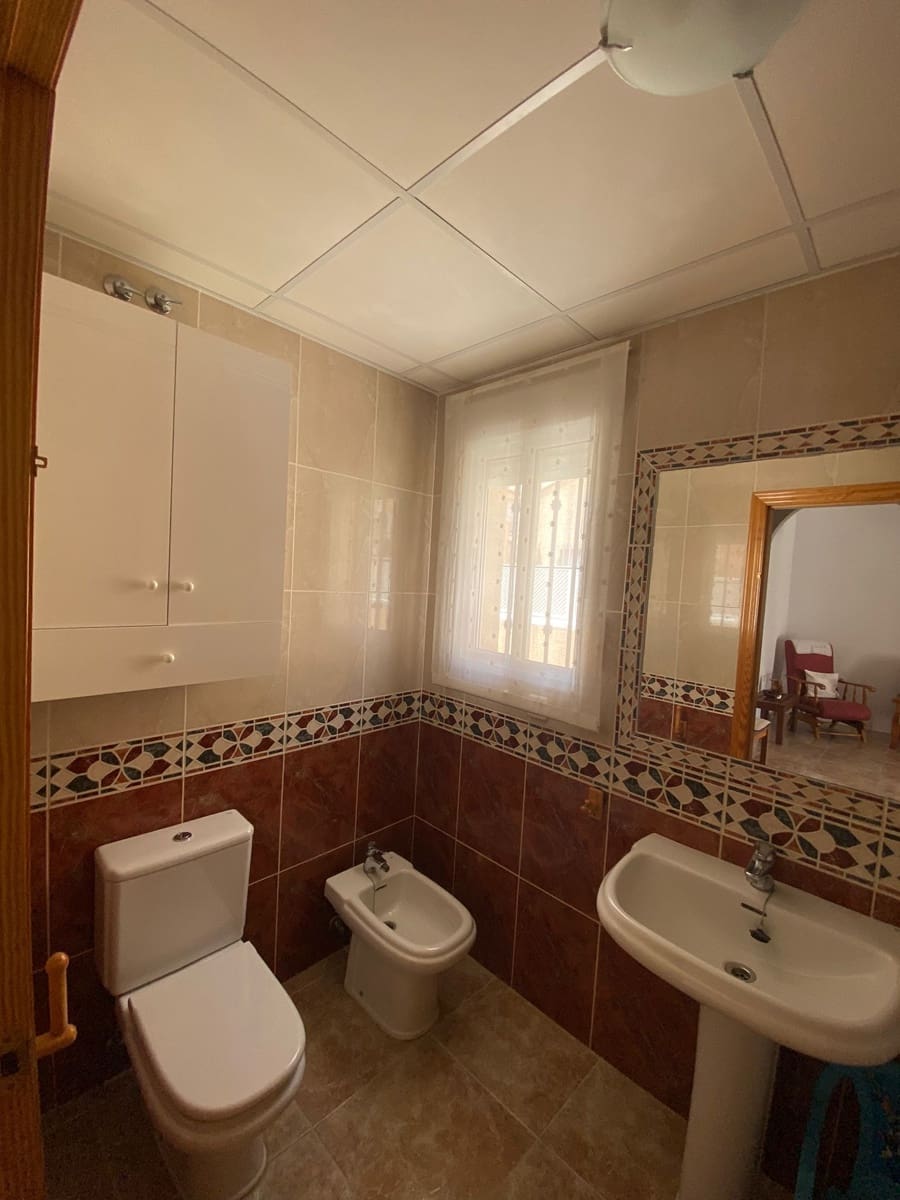 4 soveværelse Semi-Rækkehus til leje i Pilar de la Horadada med garage - € 1.400 (Ref: 8879482)