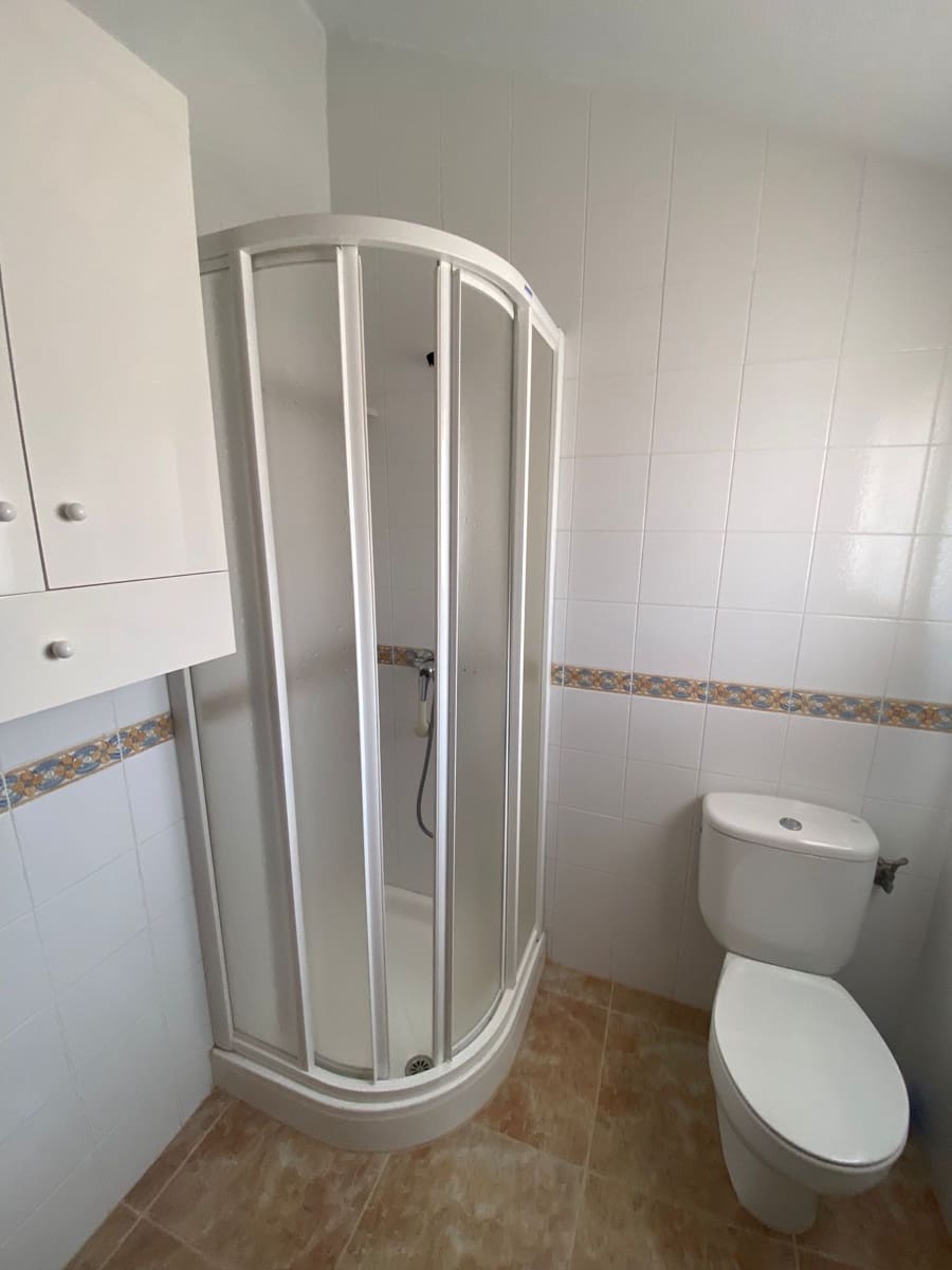 4 soveværelse Semi-Rækkehus til leje i Pilar de la Horadada med garage - € 1.400 (Ref: 8879482)