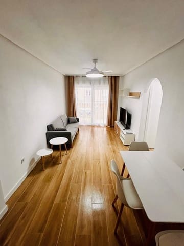 1 slaapkamer Appartement te huur in Torrevieja met zwembad - € 750 (Ref: 8879483)