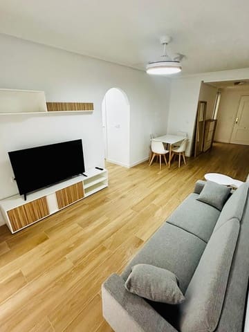 1 slaapkamer Appartement te huur in Torrevieja met zwembad - € 750 (Ref: 8879483)