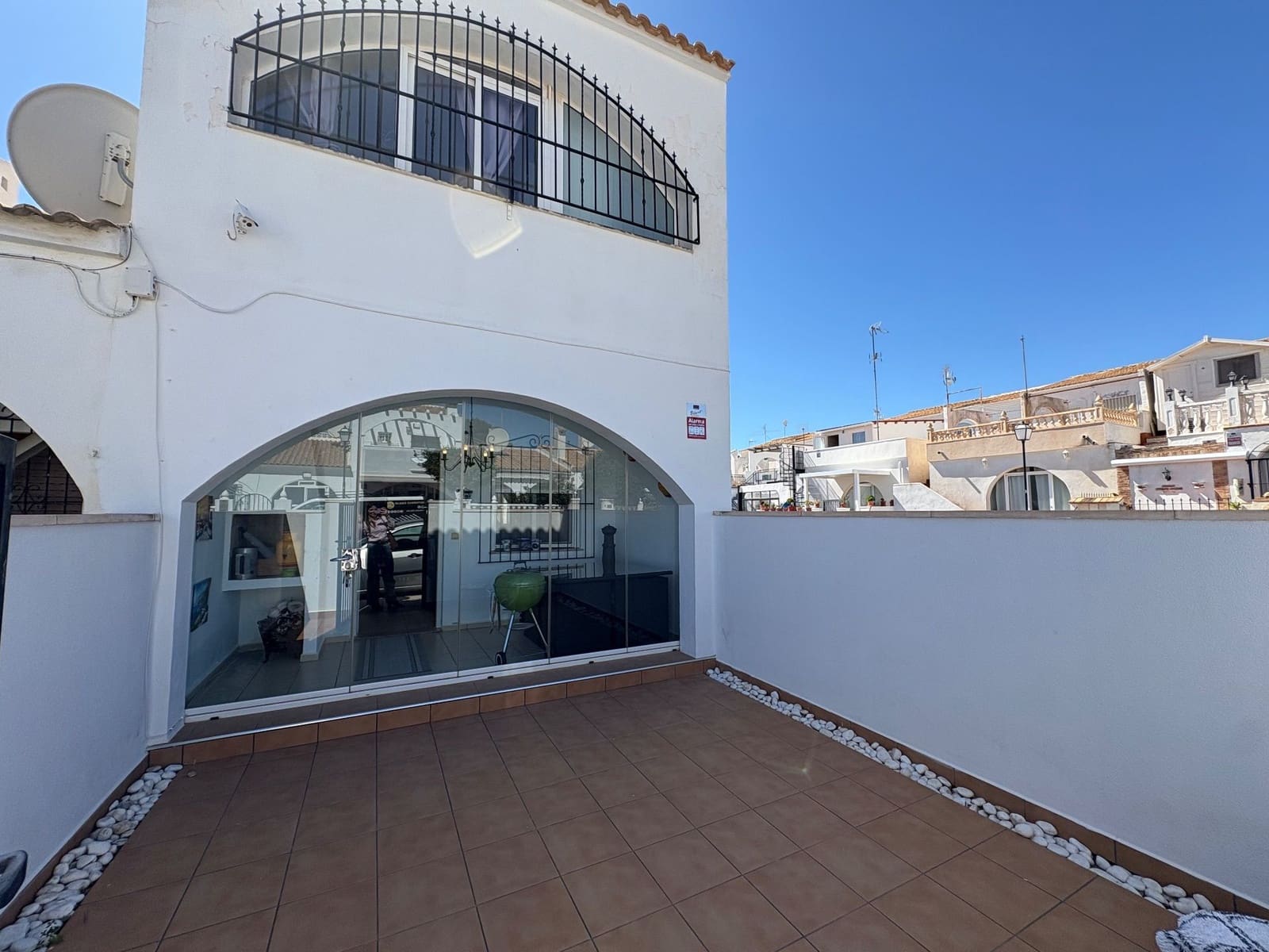 2 bedroom Semi-detached Villa for rent in Orihuela Costa - € 1,200 (Ref: 8892699)