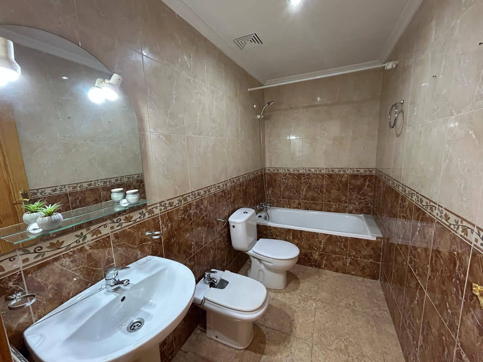 2 Zimmer Wohnung zu vermieten in Los Montesinos - 690 € (Ref: 8894412)