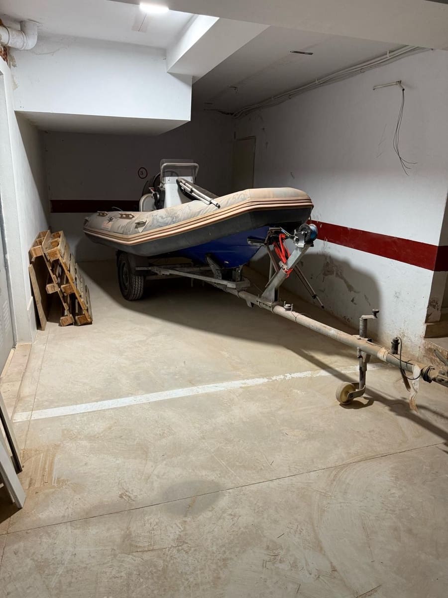 3 bedroom Villa for sale in Guardamar del Segura with garage - € 299,000 (Ref: 8894413)