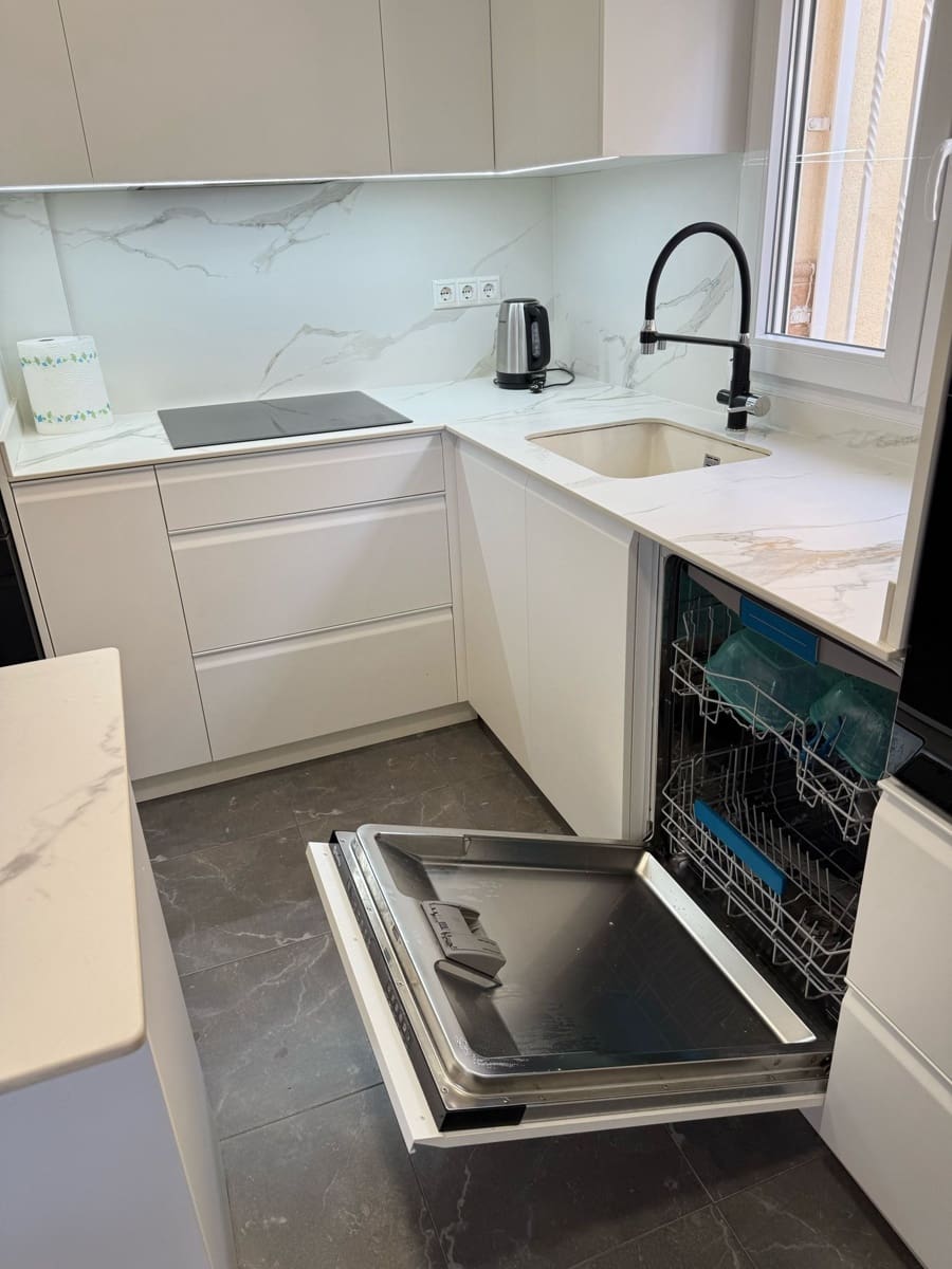 3 bedroom Villa for sale in Guardamar del Segura with garage - € 299,000 (Ref: 8894413)