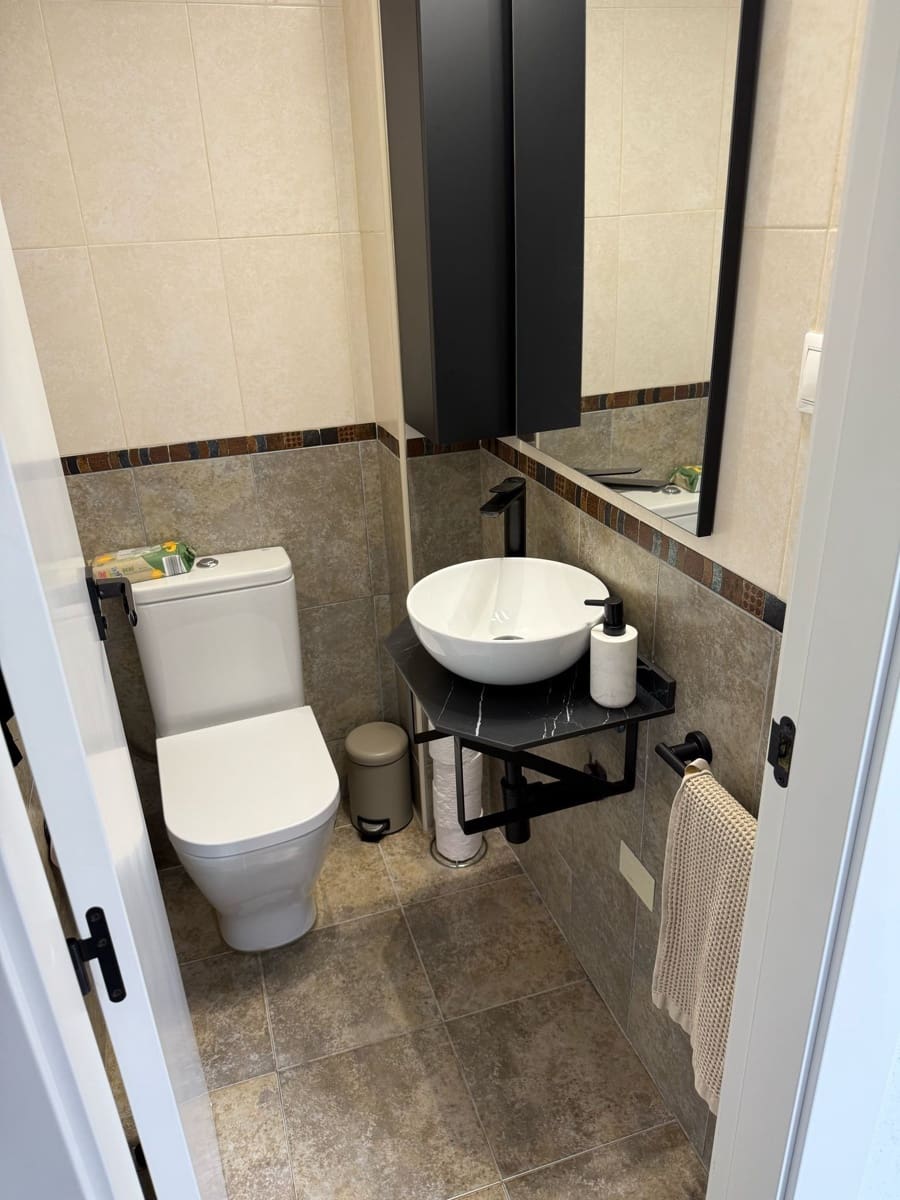 3 bedroom Villa for sale in Guardamar del Segura with garage - € 299,000 (Ref: 8894413)