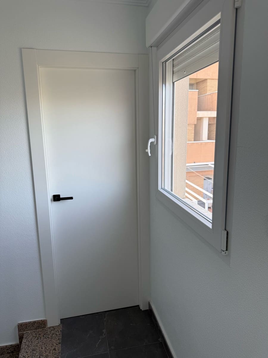 3 bedroom Villa for sale in Guardamar del Segura with garage - € 299,000 (Ref: 8894413)