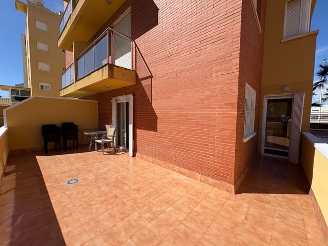 2 soveværelse Lejlighed til leje i Guardamar del Segura med swimmingpool garage - € 750 (Ref: 8894415)