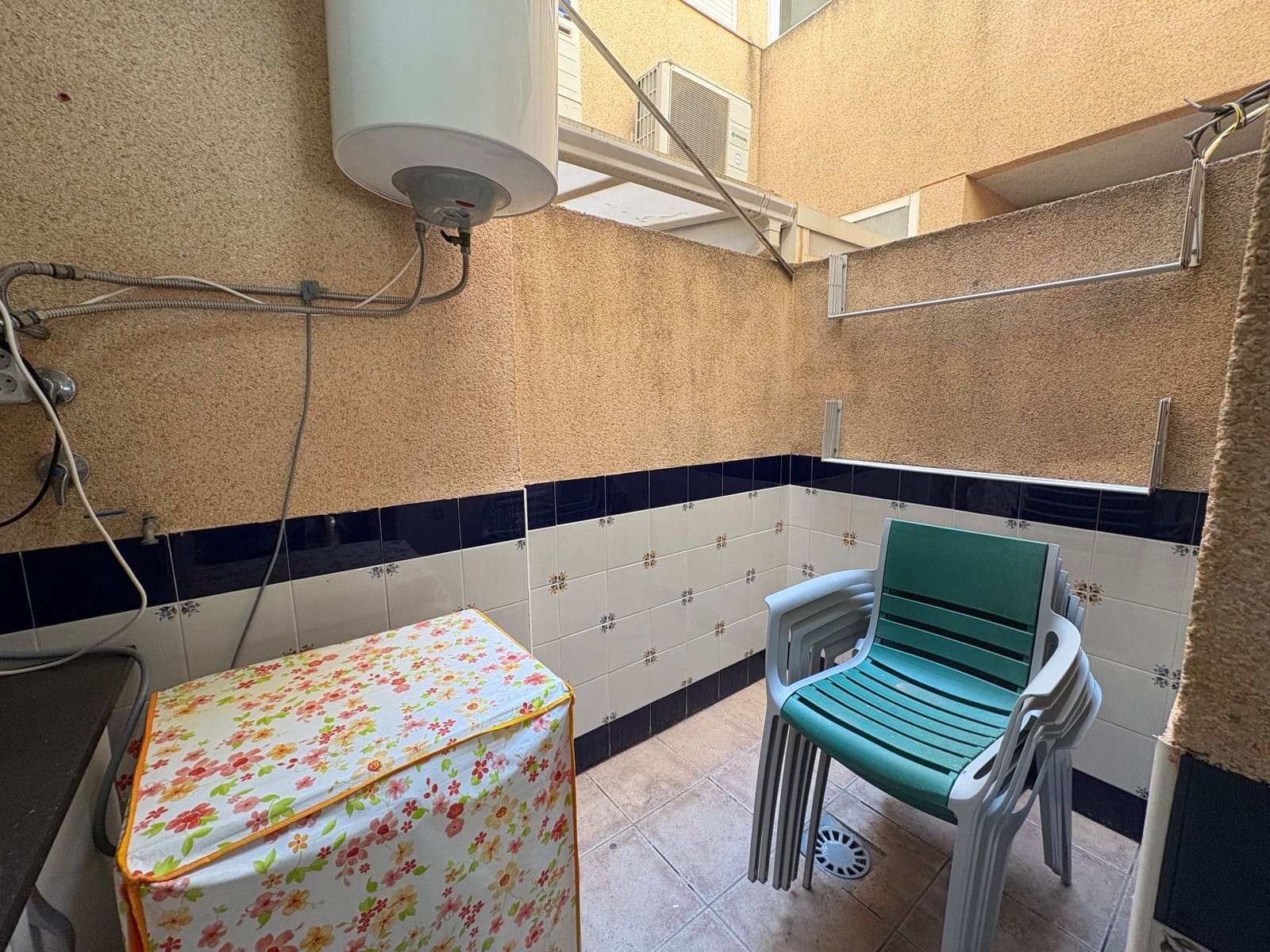 Appartement de 2 chambres à louer à Orihuela Costa - 800 € (Ref: 8896195)