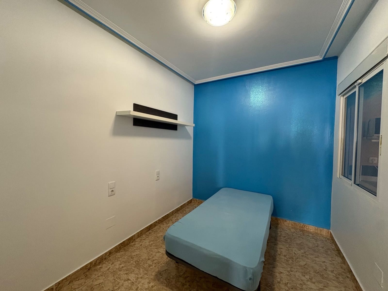 Appartement de 2 chambres à louer à Orihuela Costa - 800 € (Ref: 8896195)