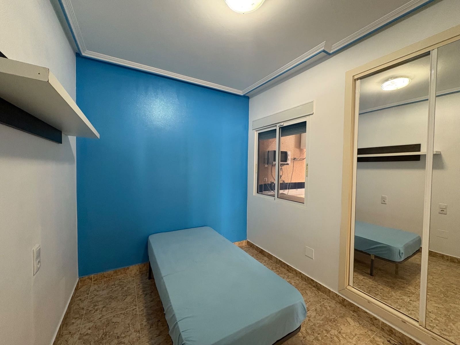 Appartement de 2 chambres à louer à Orihuela Costa - 800 € (Ref: 8896195)