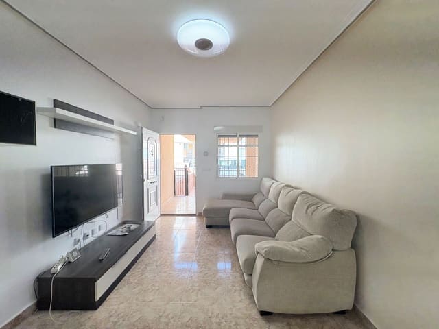 Appartement de 2 chambres à louer à Orihuela Costa, Orihuela - 800 € (Ref: 8896195)