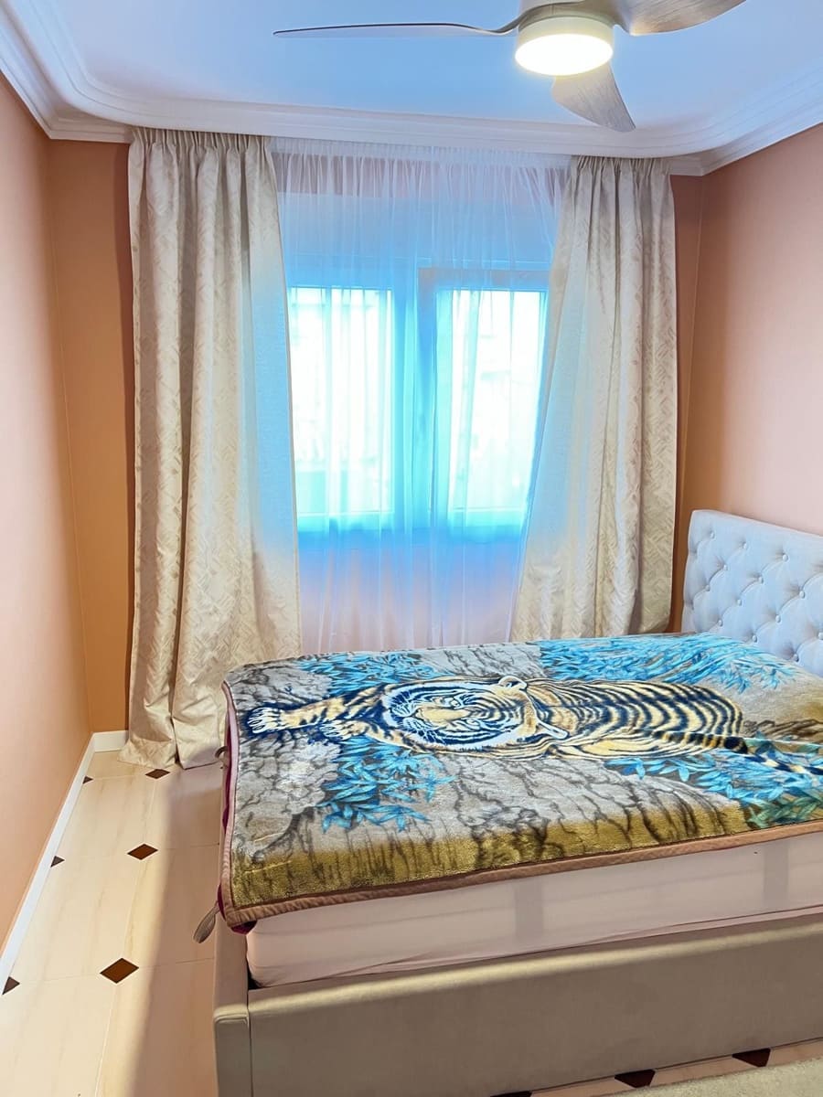 3 makuuhuone Paritalo vuokrattavana paikassa Torrevieja mukana 
autotalli - 1 400 € (Ref: 8950446)