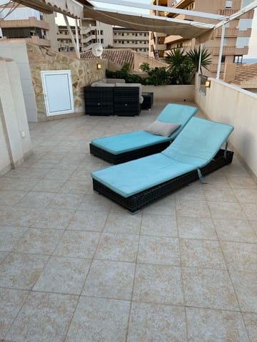 Villa/Maison Semi-Mitoyenne de 3 chambres à louer à Torrevieja avec garage - 1 400 € (Ref: 8950446)