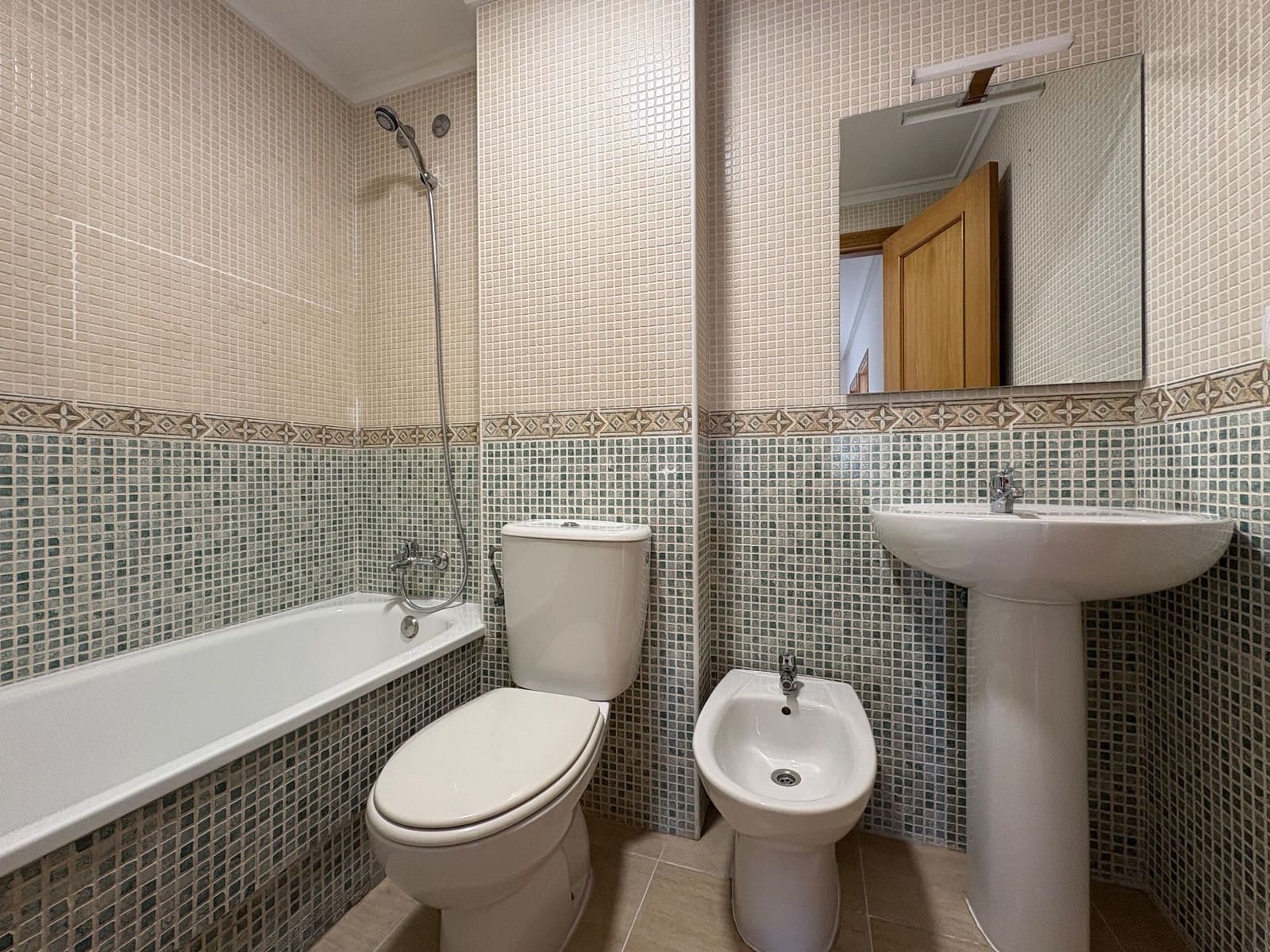 3 bedroom Flat for rent in Pilar de la Horadada with pool garage - € 775 (Ref: 8956834)
