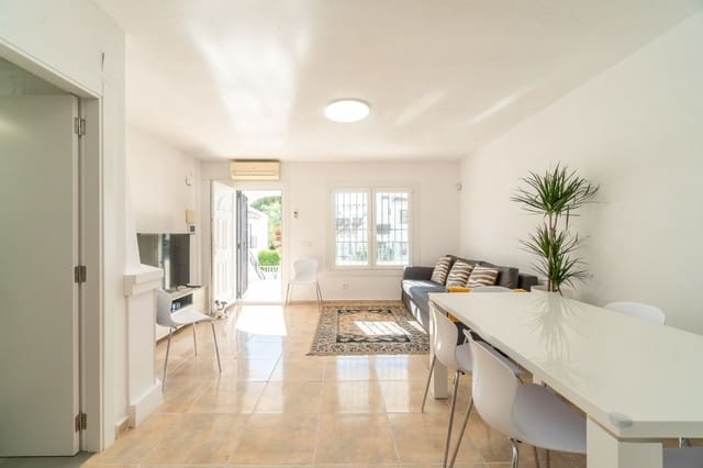 3 slaapkamer Halfvrijstaande villa te huur in Orihuela Costa, Orihuela met zwembad - € 1.600 (Ref: 8996500)