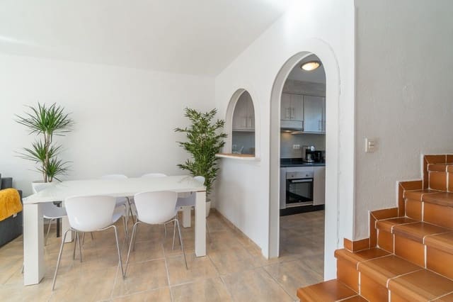 3 slaapkamer Halfvrijstaande villa te huur in Orihuela Costa, Orihuela met zwembad - € 1.600 (Ref: 8996500)