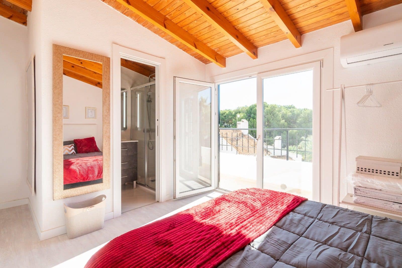 3 slaapkamer Halfvrijstaande villa te huur in Orihuela Costa met zwembad - € 1.600 (Ref: 8996500)