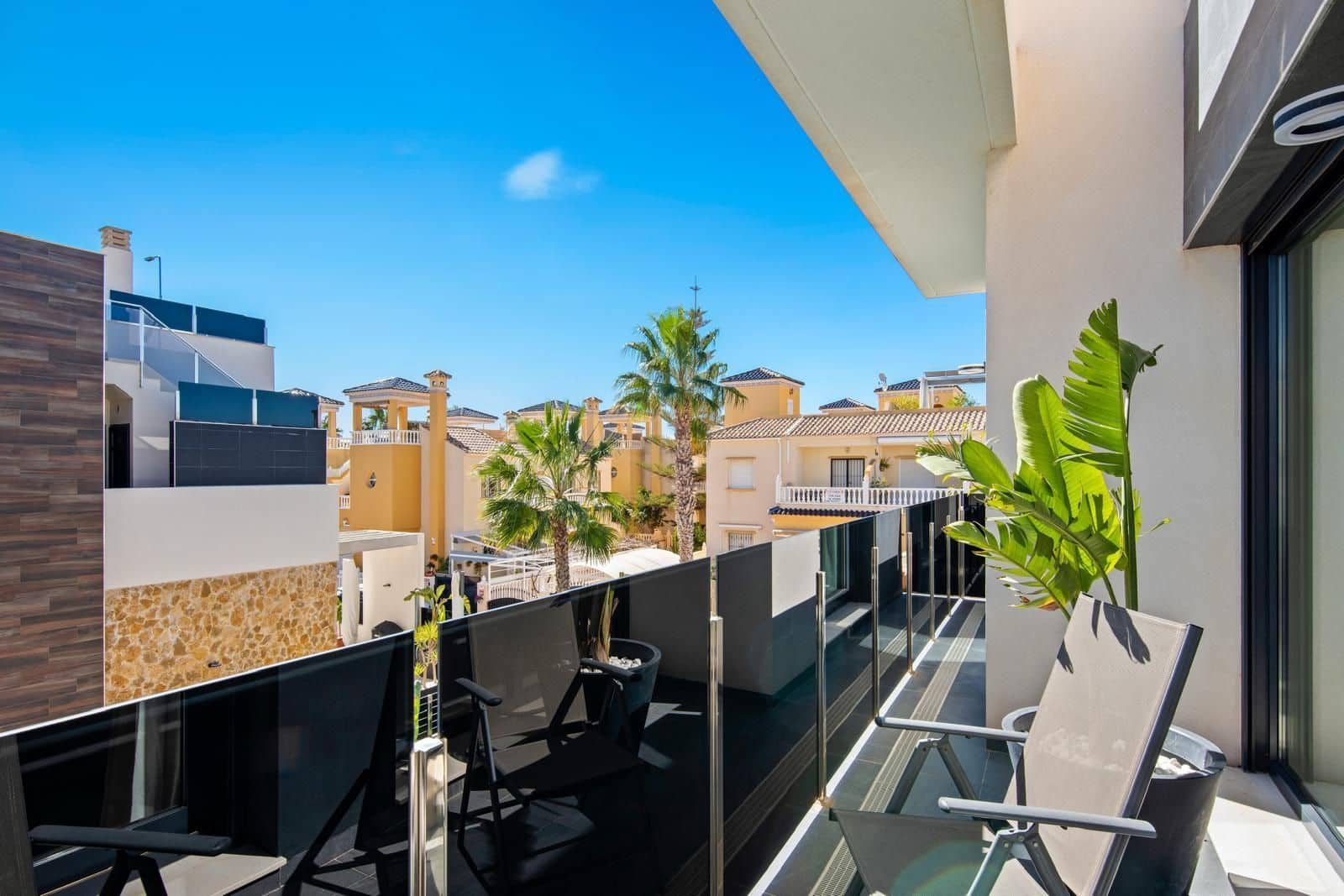 4 bedroom Villa for rent in Orihuela Costa with pool - € 3,000 (Ref: 9013756)