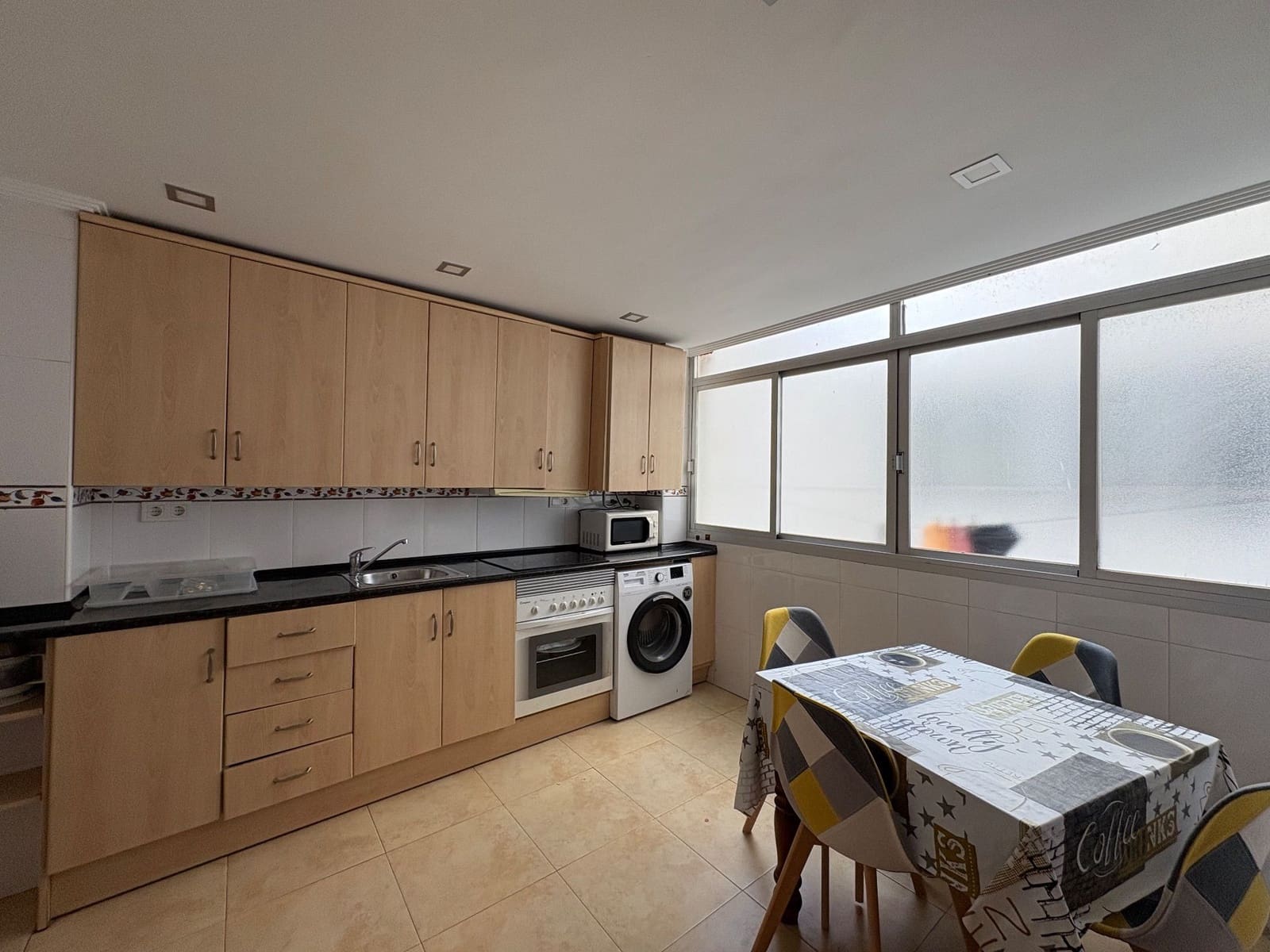 3 makuuhuone Asunto vuokrattavana paikassa Torrevieja - 850 € (Ref: 9034171)