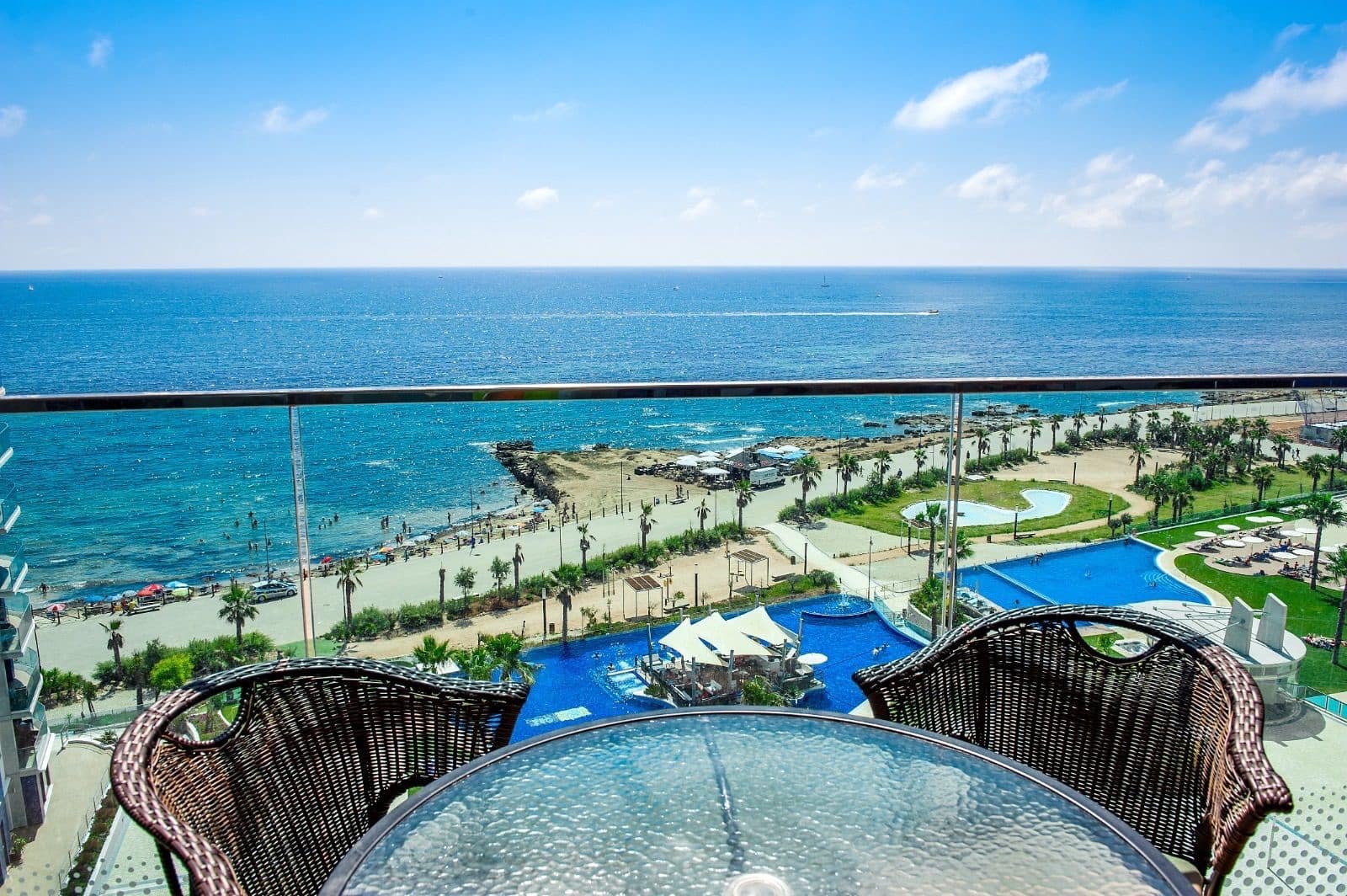 2 quarto Apartamento para arrendar em Punta Prima com piscina garagem - 1 800 € (Ref: 9100469)