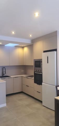 2 soveværelse Bungalow til leje i Torrevieja - € 850 (Ref: 9113798)