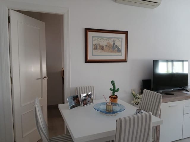 2 quarto Apartamento para arrendar em Guardamar del Segura com piscina - 750 € (Ref: 9113800)