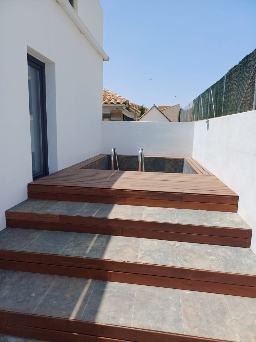 2 bedroom Villa for rent in Orihuela Costa with pool - € 1,800 (Ref: 9141316)