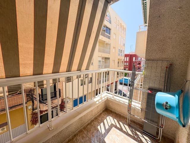 2 quarto Apartamento para arrendar em Torrevieja - 700 € (Ref: 9146743)