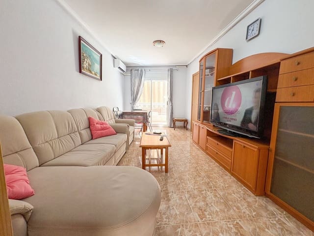 2 quarto Apartamento para arrendar em Torrevieja - 700 € (Ref: 9146743)