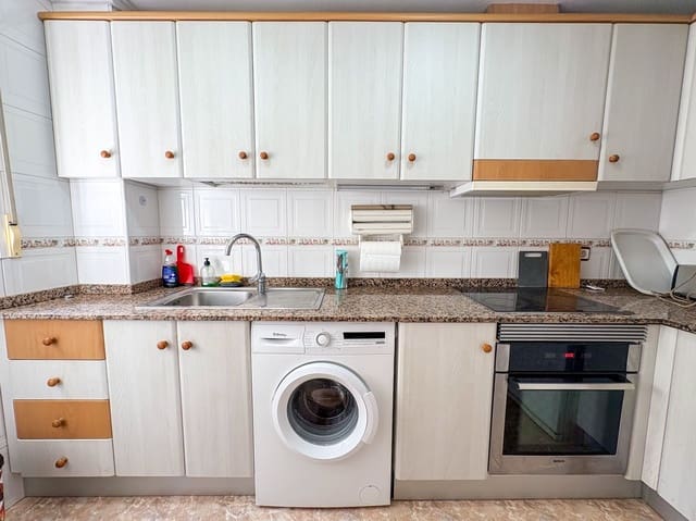 2 quarto Apartamento para arrendar em Torrevieja - 700 € (Ref: 9146743)