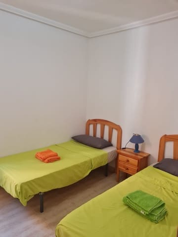 Piso de 2 habitaciones en Orihuela Costa, Orihuela en alquiler con piscina garaje - 1.100 € (Ref: 9161981)
