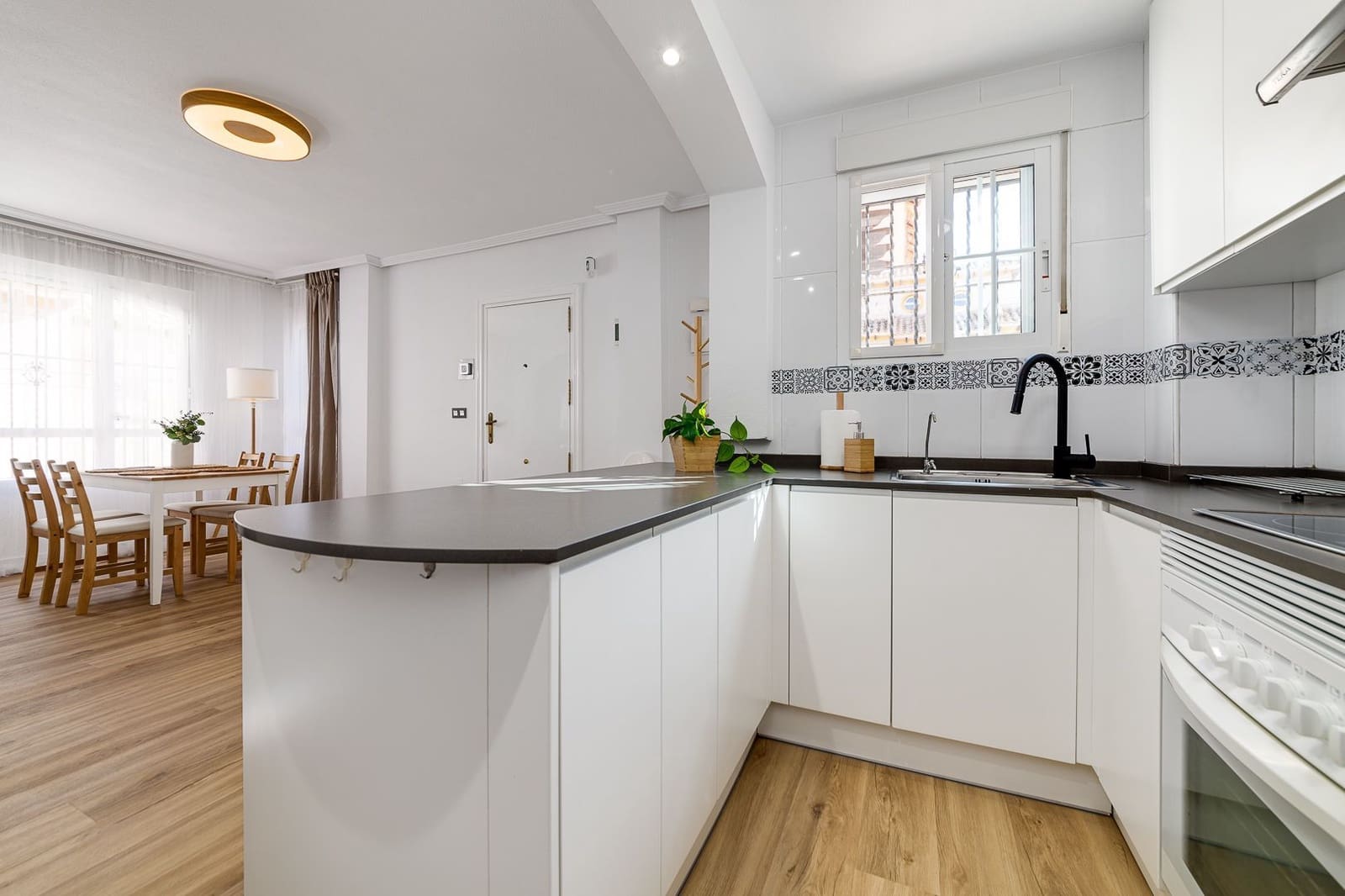 3 sovrum Villa att hyra i Orihuela Costa med pool garage - 1 550 € (Ref: 9171126)