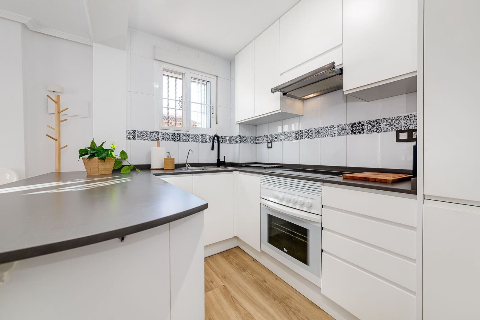 3 sovrum Villa att hyra i Orihuela Costa med pool garage - 1 550 € (Ref: 9171126)