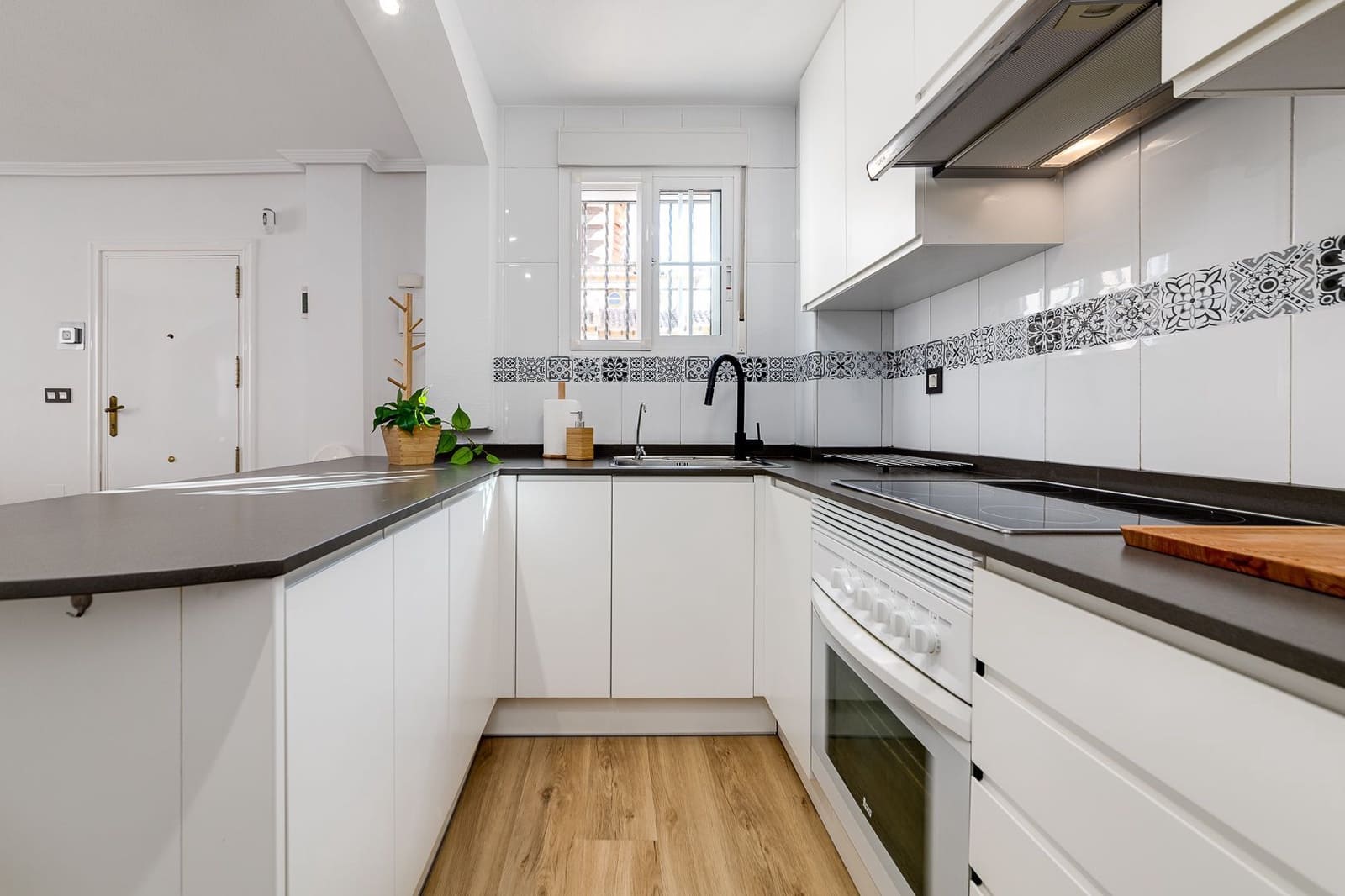 3 sovrum Villa att hyra i Orihuela Costa med pool garage - 1 550 € (Ref: 9171126)