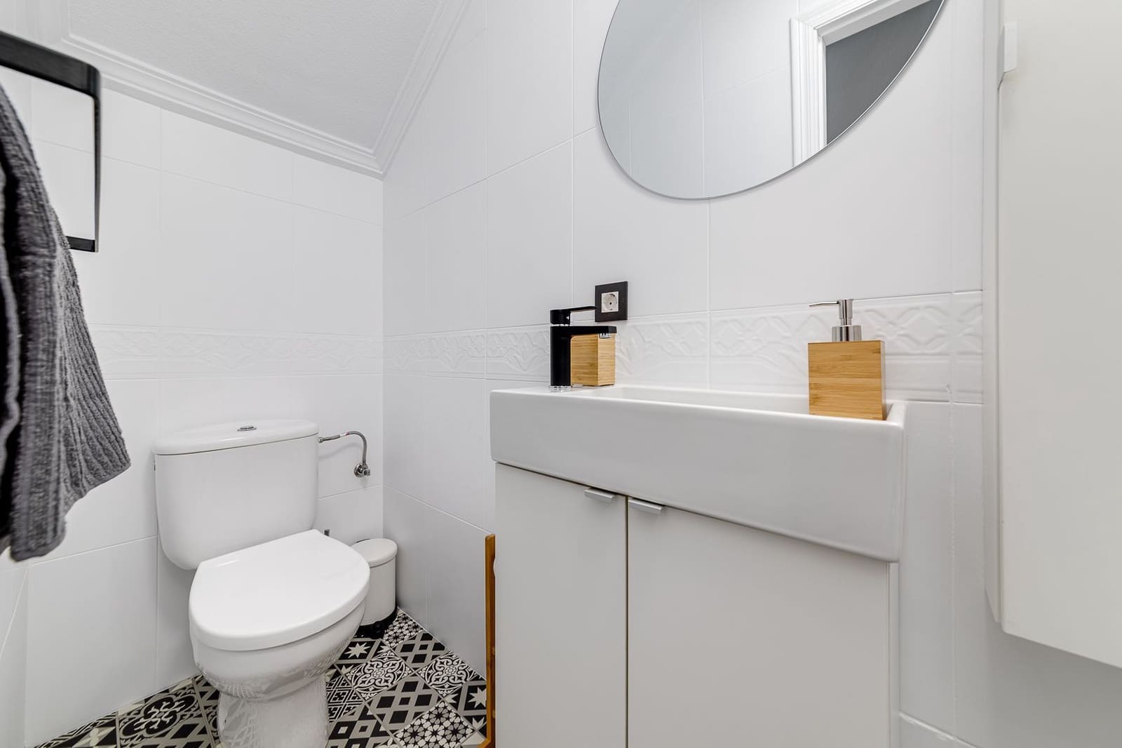 3 sovrum Villa att hyra i Orihuela Costa med pool garage - 1 550 € (Ref: 9171126)